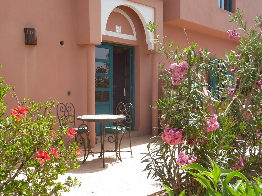 Bed and Breakfast Les Tourmalines Afeggou Exteriér fotografie